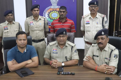 चोरी करने के पूर्व व बाद बदल लेता था अपने कपड़े...
