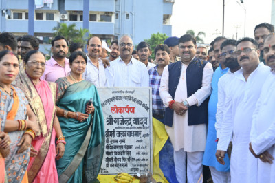 वार्ड क्रमांक 59 और 21 स्थित पटरी पार बुधवारी बाजार में आज श्रीगणेश चतुर्थी के पावन अवसर पर विकास की नई सौगात मिली...
