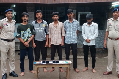 थाना सुपेला पुलिस की बड़ी कार्यवाही : म्युल एकांउट का उपयोग कर धोखाधड़ी करने वाले 05 आरोपी गिरफ्तार...