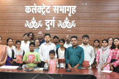 कलेक्टर  सिंह ने कोविड-19 में माता-पिता को खो चुके बच्चों से आत्मीय मुलाकात कर किया संवाद...