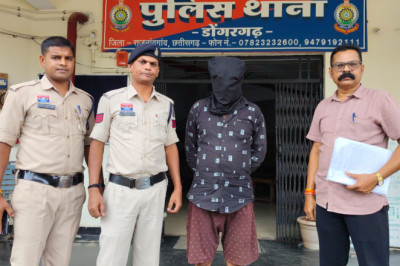 अवैध गांजा बिक्री पर डोंगरगढ़ पुलिस की कार्यवाही*....