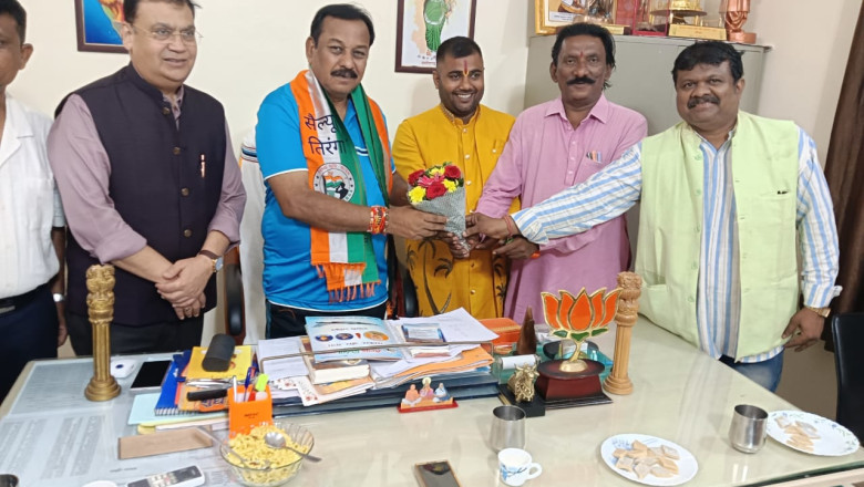 राष्ट्रवादी संगठन सैल्यूट तिरंगा के राष्ट्रीय अध्यक्ष का 16 अक्टूबर आज भिलाई शहर में आगमन राष्ट्रीय संरक्षक सांसद विजय बघेल जी के निवास पर हुआ ....