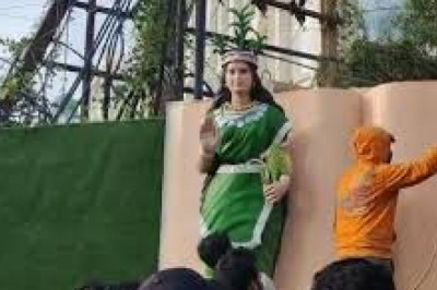 छत्तीसगढ़ महतारी की मूर्ति तोड़े जाने पर मचा है बवाल : 31 अक्टूबर को रायपुर बंद का ऐलान...