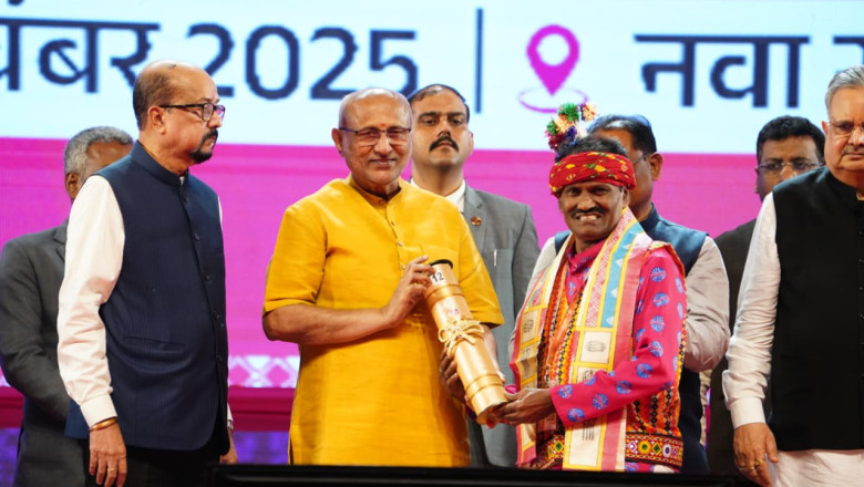 रिखी को उपराष्ट्रपति के हाथों मिला राज्य अलंकरण, बोले-कला का हुआ सम्मान...