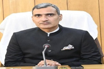 पराली न जलाएँ, पर्यावरण बचाएँ – कलेक्टर रणबीर शर्मा की किसानों से अपील...