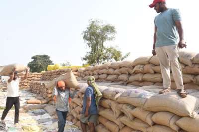 5214 किसानों से किया 90.22 हेक्टेयर रकबा समर्पण...