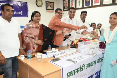 प्रधानमंत्री आवास के लाटरी से 145 हितग्राही हुए लाभान्वित....