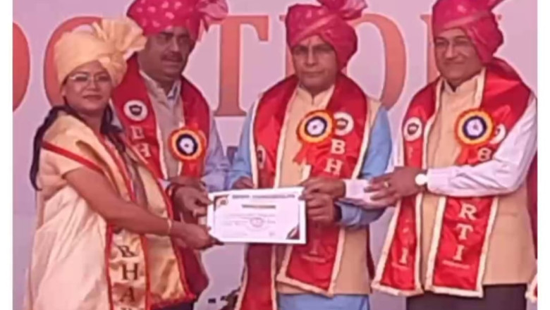 पत्रकारिता की डिग्री के साथ निकहत परवीन को मिला गोल्ड मैडल...