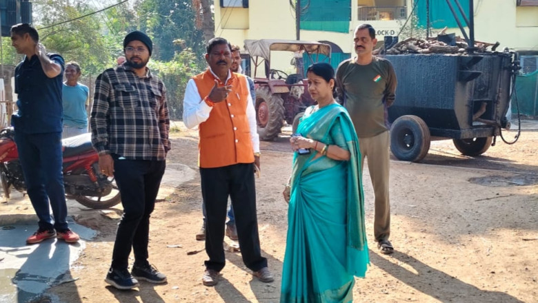 महापौर अलका बाघमार ने प्रभारी देवनारायण चंद्राकर के साथ किया सड़क डामरीकरण कार्य का निरीक्षण...