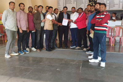 छत्तीसगढ़ कर्मचारी अधिकारी फेडरेशन के तीन दिवसीय हड़ताल के अंतिम दिवस पर स्वामी आत्मानंद संविदा शिक्षक एवं कर्मचारी संघ का राज्यव्यापी समर्थन*