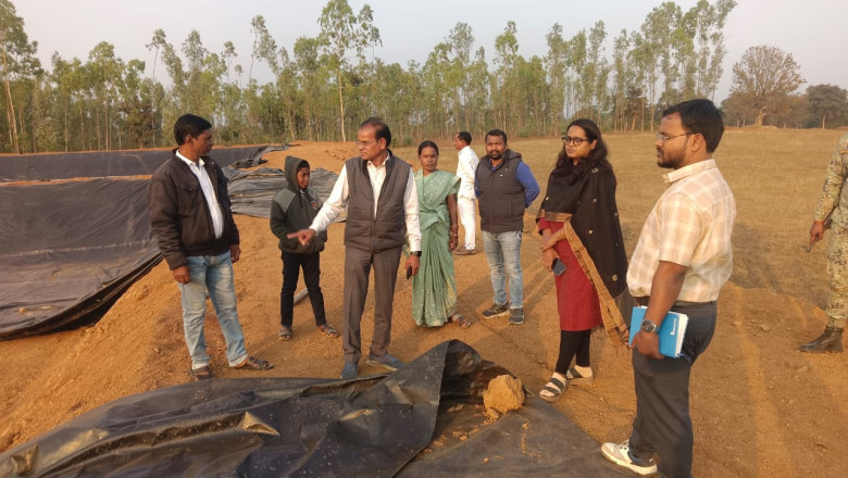 सीईओ जिला पंचायत जिला मोहला-मानपुर-अंबागढ चौकी ने किया निरीक्षण, ग्रामीणों से की अपील...