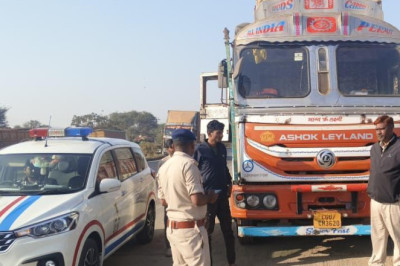 कलेक्टर के निर्देशानुसार परिवहन विभाग द्वारा सड़क सुरक्षा माह के तहत चलाया गया सघन जांच अभियान...