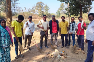 कलेक्टर उईके एवं सीईओ चंद्राकर के निर्देश पर पाँचों विकासखंडों की ग्राम पंचायतों में हुआ सामूहिक श्रमदान...