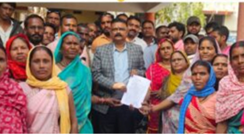 ग्राम पंचायत दमोदा में प्रधानमंत्री आवास योजना ग्रामीण के ऑनलाइन सर्वे को लेकर बड़ा विवाद...