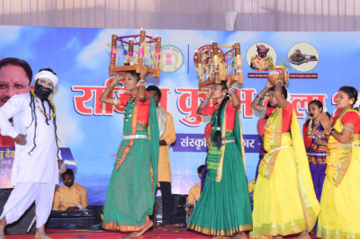 6 फीट लंबी लट के साथ सौ वर्षीय रामकली पहुंची राजिम कुंभ, श्रद्धालुओं के बीच बनीं आकर्षण का केंद्र...