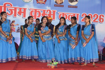 लोककला मंच पर सुवा नृत्य की छटा, कुसुमबुड़ा के गिरवर सिंह धु्रव की प्रस्तुति ने मोहा मन