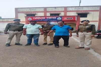 पुलिस की सतत दबिश एवं दबाव के फलस्वरूप फरार आरोपियों द्वारा न्यायालय में समर्पण...