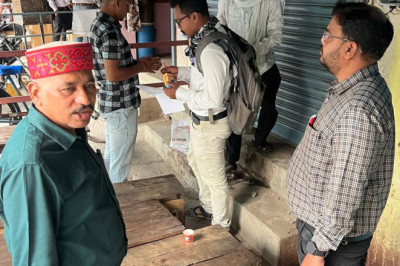 आडिटोरियम के बाजू स्वावलंबन योजन की निर्मित 7 दुकाने सील...