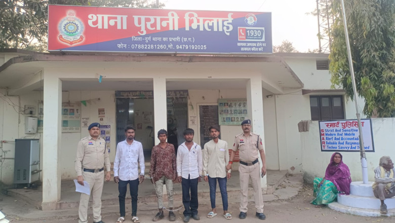 आगामी होली पर्व के मद्देनजर पुरानी भिलाई नगर पुलिस की सख्त पेट्रोलिंग, हंगामा करने वाले 04 व्यक्तियों पर प्रतिबंधात्मक कार्यवाही
