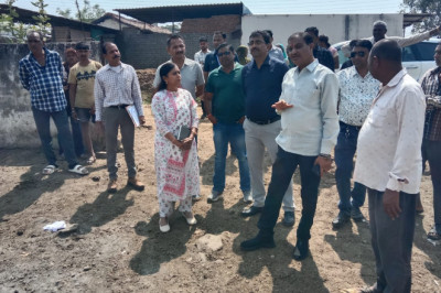 साफ सफाई एवं आवागमन में बाधित अतिक्रमण निगम की टीम ने हटाई...