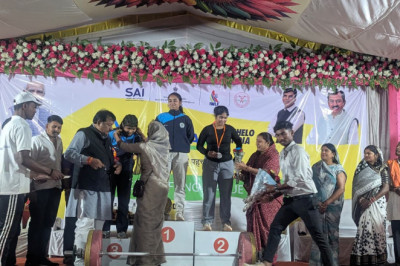 “अस्मिता खेलो इंडिया – खेल से ही है पहचान” थीम के साथ खिलाड़ियों को प्रोत्साहित किया गया।