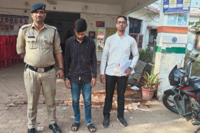 सट्टा खिलाने वाले आरोपी पर सिटी कोतवाली पुलिस की कार्यवाही – नगदी सहित गिरफ्तार
