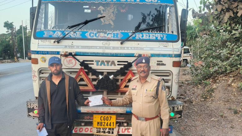नो-एंट्री का उल्लंघन करने वाले भारी वाहनों पर यातायात पुलिस की सख्त कार्यवाही