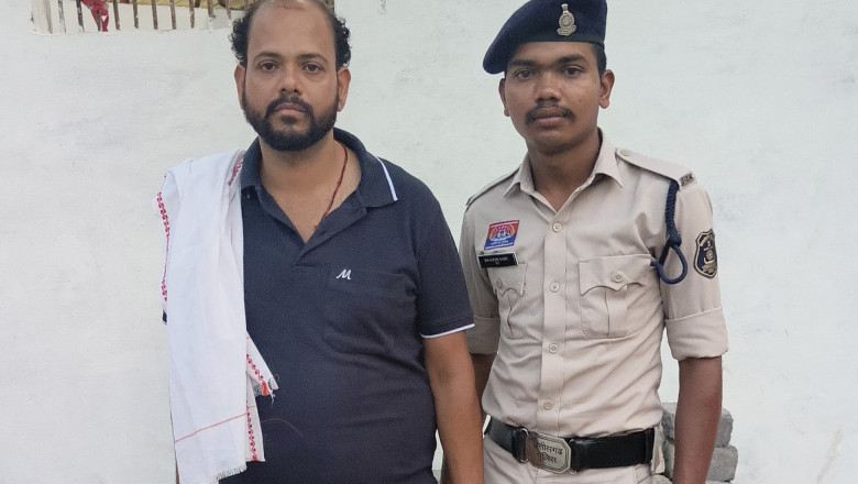 घरेलू विवाद में धारदार हथियार से हमला करने वाले आरोपी को जामुल पुलिस ने किया गिरफ्तार...