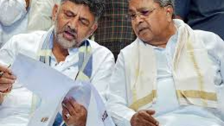 डोंगरगढ़ में शेयर मार्केट में 37 लाख की ठगी, कांग्रेस समिति ने पीड़ित परिवार से की मुलाकात