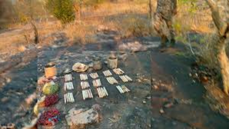छत्तीसगढ़-ओडिशा बॉर्डर पर नक्सली साजिश नाकाम, 70 जिलेटिन स्टिक और IED सामग्री बरामद