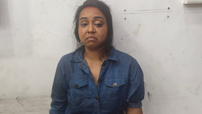 घर में घुसकर महिला ने किया चाकू से हमला, मां-बेटे की मौत, बेटी जिंदगी की जंग लड़ रही