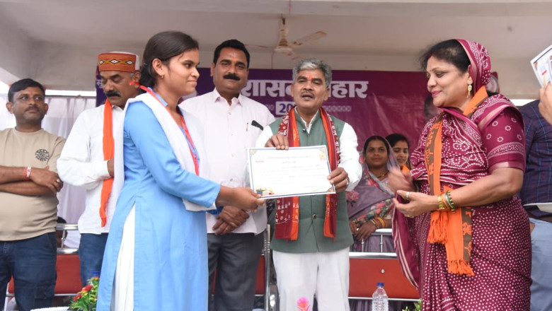 सुशासन तिहार 2026: चीचा शिविर में 578 आवेदन प्राप्त, 300 का मौके पर हुआ निराकरण