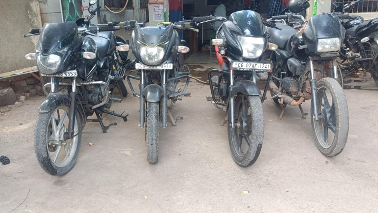 “दुर्ग पुलिस की त्वरित कार्रवाई: मोटरसाइकिल चोरी करने वाला आदतन विधि से संघर्षरत बालक कुछ ही घंटों में गिरफ्तार”