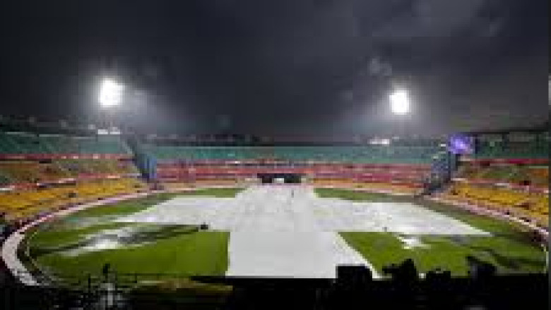 रायपुर में आज महामुकाबला: RCB vs M साया, स्विंग से गेंदबाजों को मिलेगी मदद, जानिए स्टेडियम पहुंI भिड़ंत पर बारिश काचने का रूट प्लान