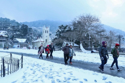 उत्तराखंड में बदलेगा मौसम: पहाड़ों में बारिश-बर्फबारी के आसार, 8 जिलों में यलो अलर्ट