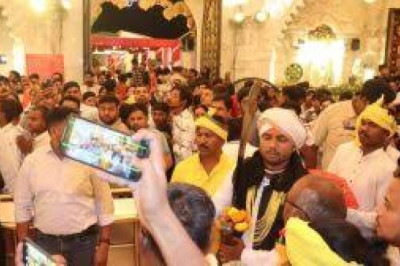 डोंगरगढ़ में फिर भड़का बम्लेश्वरी धाम विवाद: बैगा परंपरा, पूजा अधिकार और गिरफ्तारी पर टकराव तेज