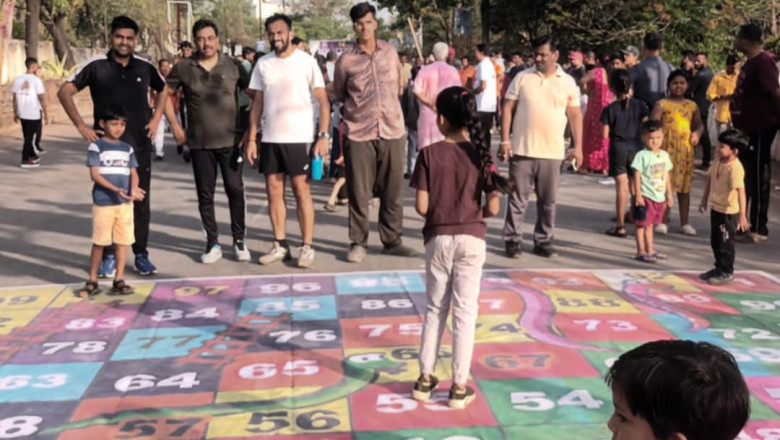 राजनांदगांव की ‘मस्ती की पाठशाला’ में उमड़ा उत्साह: अखाड़ा करतब, जुम्बा और पारंपरिक खेल बने आकर्षण