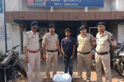 ऑपरेशन विश्वास के तहत सुपेला पुलिस की कार्रवाई, सार्वजनिक स्थान पर गांजा बिक्री करने वाला आरोपी गिरफ्तार, 02 किलो 30 ग्राम गांजा जप्त