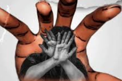 पैदल जा रहे भाई-बहन को रोका, युवती से सामूहिक दुष्कर्म का आरोप