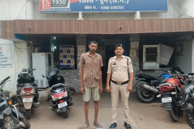 सुपेला में शराब के नशे में पत्नी और मां से मारपीट, धारदार हथियार दिखाकर धमकाने वाला आरोपी गिरफ्तार