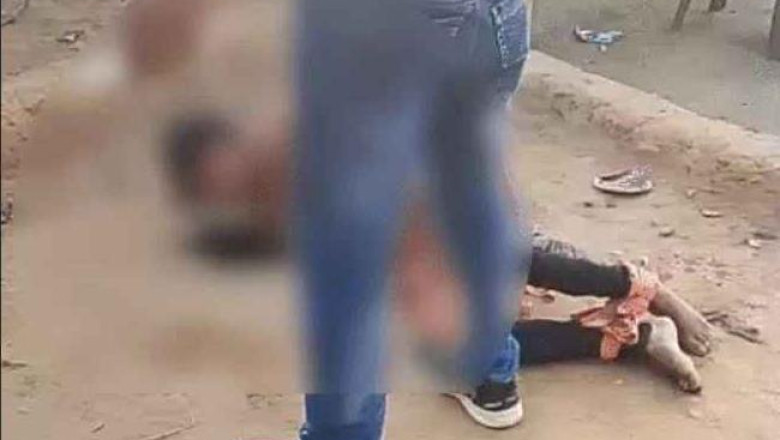 महिला से बर्बरता का मामला: हाथ-पैर बांधकर पीटा, चेहरे पर कालिख पोती