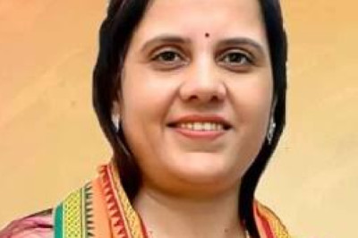महापौर मीनल चौबे ने दी योग दिवस की बधाई, स्वच्छ सर्वेक्षण में भागीदारी का आह्वान