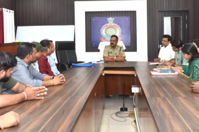 शीली सामग्री और अवैध हथियारों की सप्लाई पर रोक के लिए दुर्ग पुलिस की बड़ी पहल
