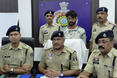 भिलाई में एकतरफा प्यार बना हत्या की वजह: युवती की हत्या करने वाला आरोपी 24 घंटे में गिरफ्तार, हथियार और बाइक बरामद