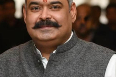 भाजपा सरकार पर्यावरण संरक्षण के लिए प्रतिबद्ध, हाइड्रोजन ट्रेन ऐतिहासिक पहल: ऋषिदेव चौधरी