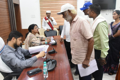 दुर्ग कलेक्टर का जनदर्शन: अवैध कब्जे से लेकर प्रधानमंत्री आवास तक, 109 आवेदनों पर होगी कार्रवाई