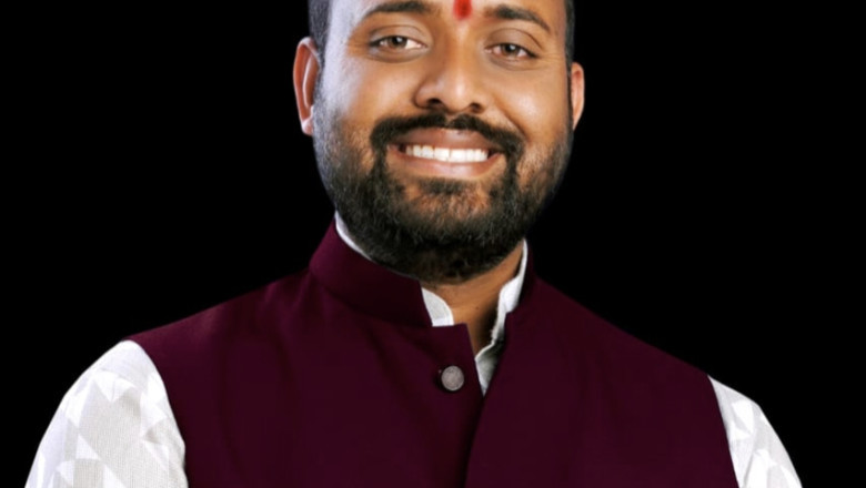 राहुल गांधी ने प्रधानमंत्री के आवास के बाहर जैसा आचरण किया, वह लोकतांत्रिक गरिमा के प्रतिकूल और निंदनीय है। ऐसे राजनीतिक स्टंट की अपेक्षा नेता प्रतिपक्ष जैसे पद पर बैठे व्यक्ति से तो बिल्कुल नहीं होती..