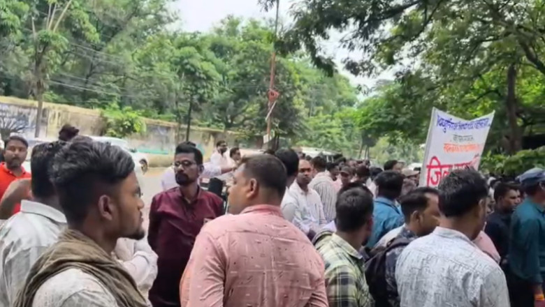 स्मार्ट मीटर को लेकर बड़ा बवाल! CSEB मुख्यालय का घेराव, कांग्रेस ने बढ़ाया आंदोलन का समर्थन...