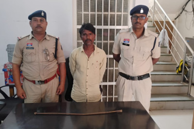 दुर्ग में हत्या के प्रयास का आरोपी गिरफ्तार: बीच-बचाव करने आए युवक पर किया था चाकू से हमला...