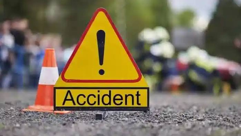 बेकाबू बाइक रेलिंग से टकराई, युवक के पेट के आर-पार हुआ लोहे का पाइप; तीन घायल...